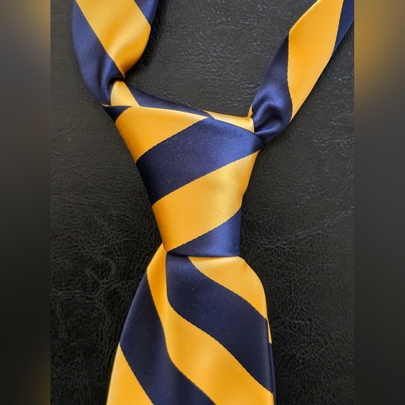 Tiemart Navy Blue and Gold Bar Striped Tie - Picture 4 of 6